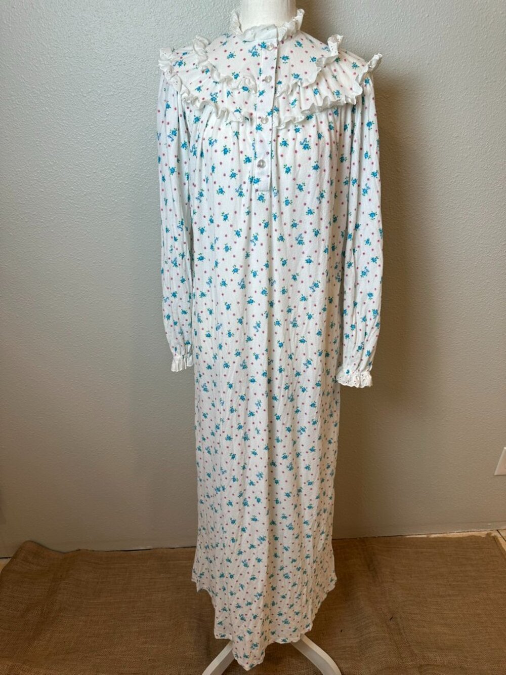 Vintage Lanz of Salzburg Cotton Nightgown | Made in USA | Floral Tyrolean Small